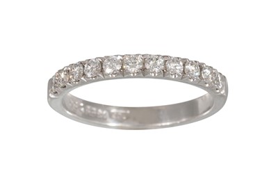 Lot 254 - A DIAMOND HALF ETERNITY RING, the brilliant...