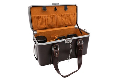 Lot 624 - A MANUAL CAMERA SET; Zenza Bronica, 3 x spare...