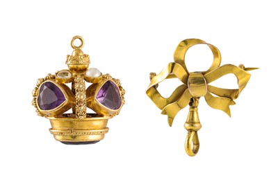 Lot 314 - A 9CT GOLD VINTAGE BROOCH, modelled as a bow,...
