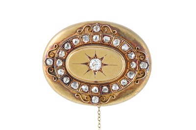 Lot 315 - A VICTORIAN DIAMOND SET MOURNING BROOCH, set...