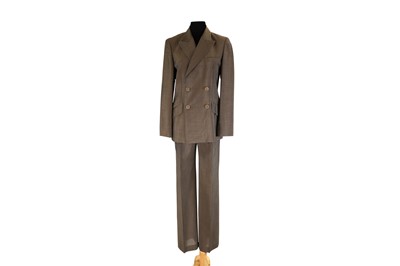 Lot 567 - A LADY'S MAXMARA BROWN TROUSER SUIT, tonal...