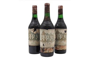 Lot 642 - A COLLECTION OF VINTAGE WINES TO...