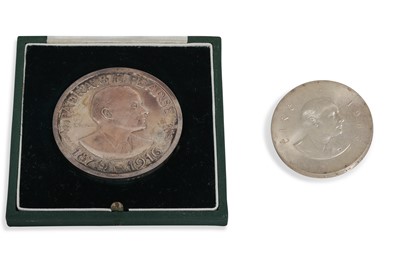 Lot 422 - A 1966 WAR BOYS 2 OZ SILVER IRISH...