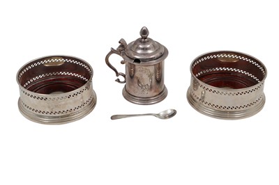 Lot 467 - A MODERN IRISH SILVER MUSTARD POT, By Royal...