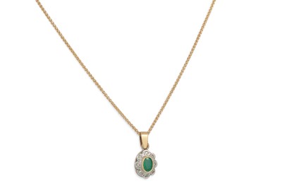 Lot 64 - AN EMERALD AND DIAMOND CLUSTER PENDANT, of...