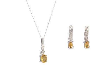 Lot 39 - A DIAMOND AND TOPAZ SUITE OF JEWELLERY, to...
