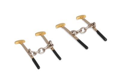 Lot 77 - A PAIR OF 18CT GOLD AND ENAMEL CUFFLINKS, in...
