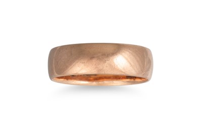 Lot 139 - AN ANTIQUE WEDDING RING, dated 1917, size N - O