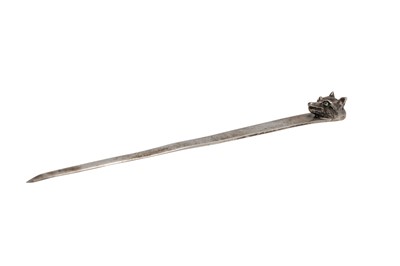 Lot 487 - A ASPREY SILVER FOX HEAD LETTER KNIFE, Chester...