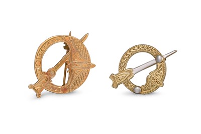 Lot 294 - TWO CELTIC BROOCHES, 9 g.