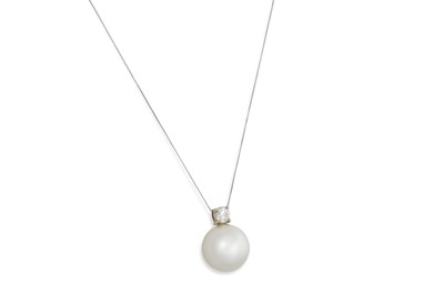 Lot 360 - A SOUTH SEA PEARL AND DIAMOND PENDANT, the old...