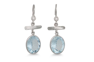 Lot 367 - A PAIR OF AQUAMARINE AND DIAMOND DROP EARRINGS,...