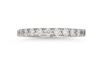 Lot 221 - A DIAMOND HALF ETERNITY RING, the brilliant...