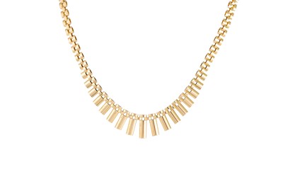 Lot 136 - A GOLD COLLAR NECKLACE, brick link, mounted in...