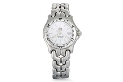 Lot 462 - A LADY'S TAG HEUER WRISTWATCH, stainless steel...