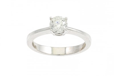 Lot 306 - A DIAMOND SOLITAIRE RING, the brilliant cut...