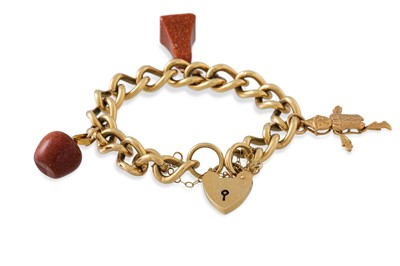Lot 155 - A 9CT GOLD CURB LINK BRACELET, padlock clasp,...
