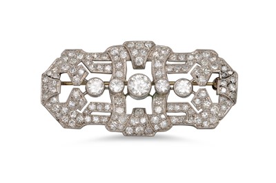 Lot 175 - A DIAMOND PLAQUE BROOCH, of geometric openwork...