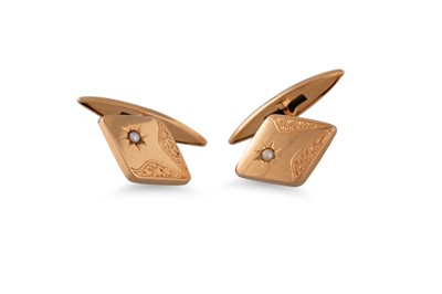 Lot 246 - A PAIR OF VINTAGE GOLD CUFF LINKS, engraved...