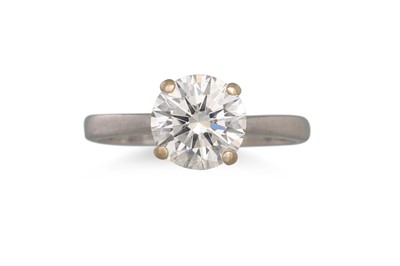 Lot 337 - A DIAMOND SOLITAIRE RING, the brilliant cut...