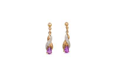 Lot 40 - A PAIR OF DIAMOND AND AMETHYST DROP EARRINGS,...