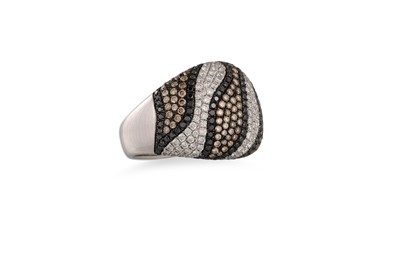 Lot 79 - A THREE COLOUR DIAMOND RING, pavé set, mounted...