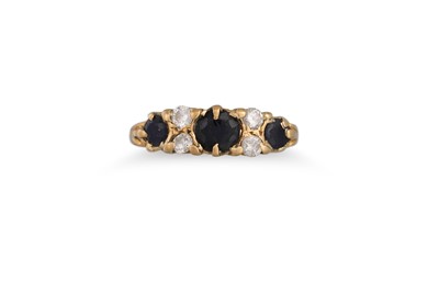 Lot 341 - A SAPPHIRE AND DIAMOND RING, set with circular...
