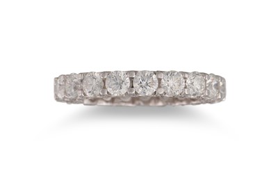 Lot 179 - A DIAMOND FULL ETERNITY RING, the round...