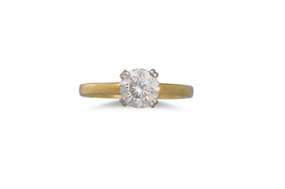 Lot 282 - A DIAMOND SOLITAIRE RING, the brilliant cut...