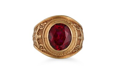 Lot 129 - A 9CT GOLD GENT'S COLLEGE RING, stone set,...