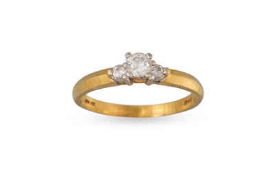 Lot 130 - A DIAMOND SOLITAIRE RING, the brilliant cut...