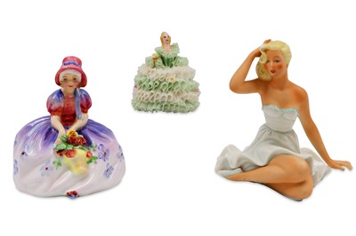 Lot 558 - A VINTAGE GERMAN FIGURINE SCHAUBEC KUNST CHINA,...