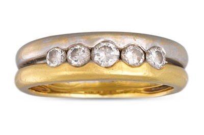 Lot 148 - A FIVE STONE DIAMOND RING, mounted in...