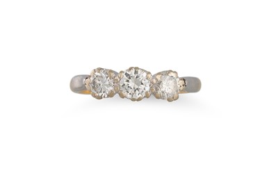 Lot 1 - A THREE STONE DIAMOND RING, the brilliant cut...