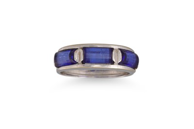 Lot 349 - AN IOLITE RING, set with three rectangular...
