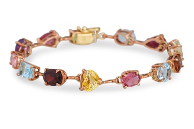 Lot 361 - AN AQUAMARINE, TOURMALINE AND AMETHYST...