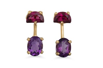 Lot 373 - A PAIR OF GARNET AND AMETHYST DROP EARRINGS,...
