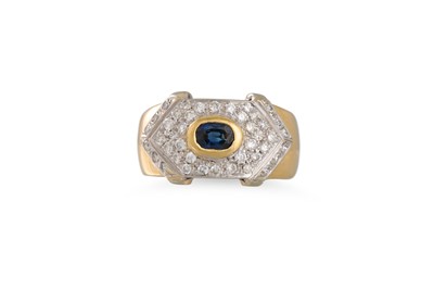 Lot 381 - A SAPPHIRE AND PAVÉ DIAMOND SET RING, the oval...