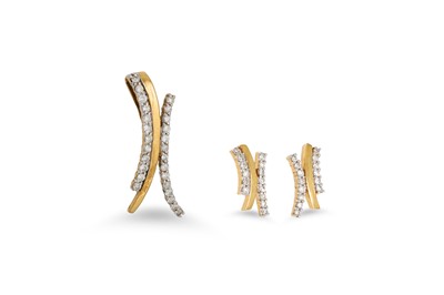 Lot 197 - A DIAMOND PENDANT, mounted in 18ct yellow gold,...