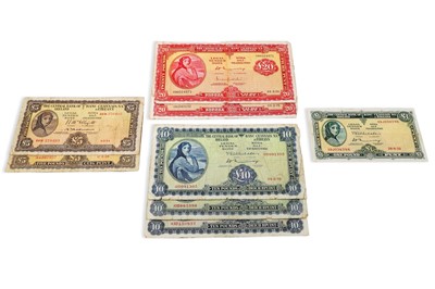 Lot 473 - A COLLECTION OF 1970s LADY LAVERY IRISH...