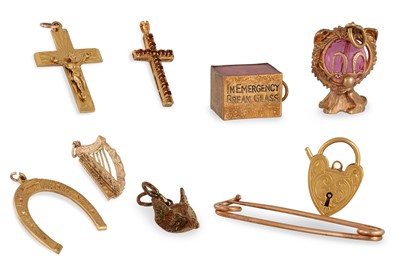 Lot 71 - A QUANTITY OF GOLD CHARMS, 34 g. gross weight