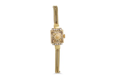 Lot 86 - A VINTAGE DIAMOND SET LADY'S COCKTAIL...