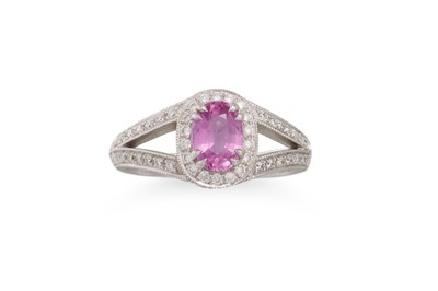 Lot 127 - A PINK SAPPHIRE AND DIAMOND CLUSTER RING,...