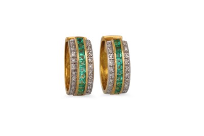Lot 141 - A PAIR OF EMERALD AND DIAMOND HOOP EARRINGS,...