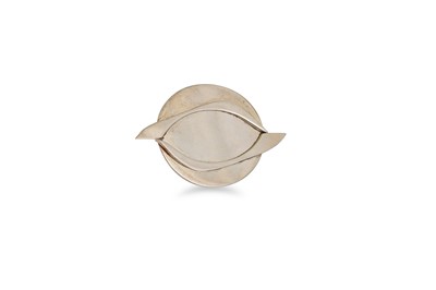 Lot 233 - A VINTAGE SILVER DESIGNER BROOCH, of abstract...