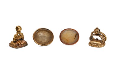 Lot 559 - FOUR VARIOUS GEORGIAN SEAL FOBS, stone set