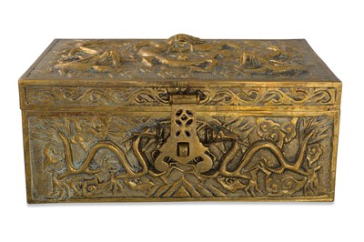 Lot 507 - AN ORIENTAL STYLE BRASS CASKET/CIGAR BOX, with...