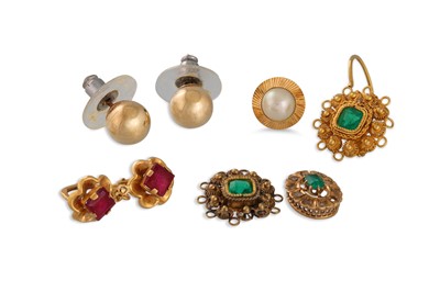 Lot 310 - VARIOUS GOLD MOUNTED STONE SET ITEMS, etc, 6 g