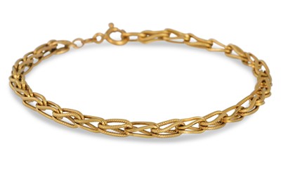 Lot 353 - AN 18CT GOLD FANCY LINK BRACELET, 6.7 g.