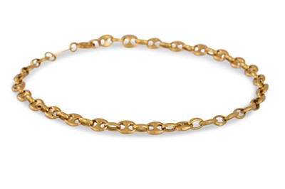 Lot 354 - AN 18CT MARINE LINK BRACELET, 6.7 g